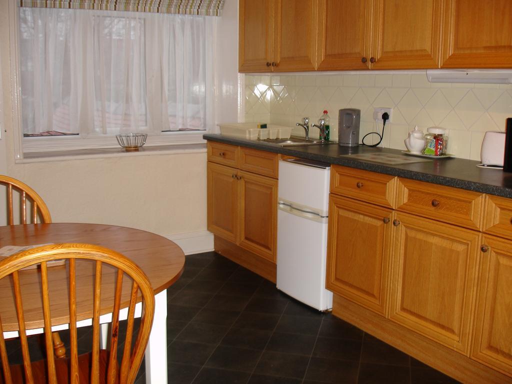 Beachmount Holiday Apartments Rhôs-on-Sea Zewnętrze zdjęcie