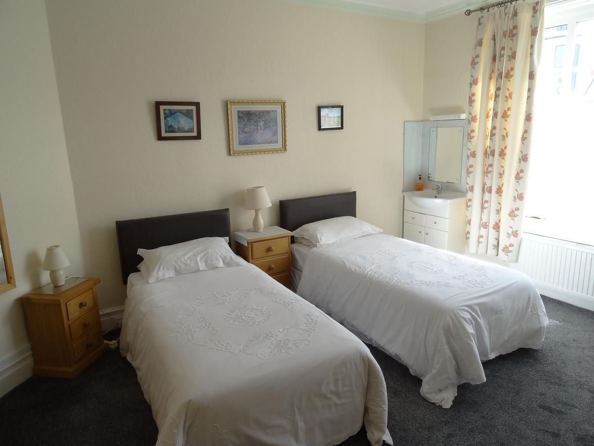 Beachmount Holiday Apartments Rhôs-on-Sea Zewnętrze zdjęcie